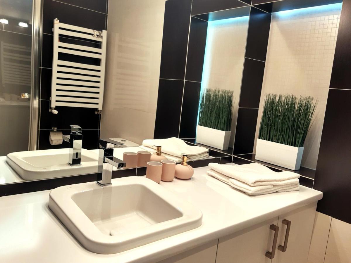 Emerald Apartament Bialystok Bagian luar foto